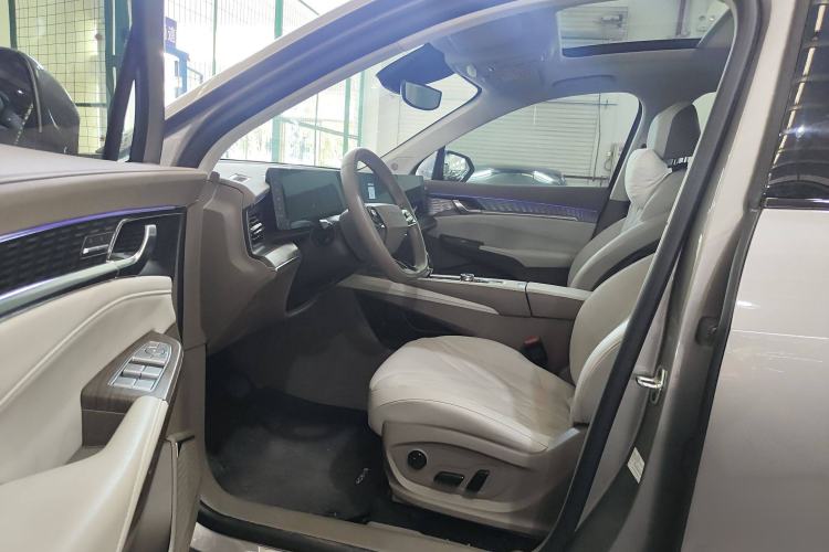 Used Roewe RX9 2023 2.0T Two-Wheel Drive Enjoyment Version Interior 2