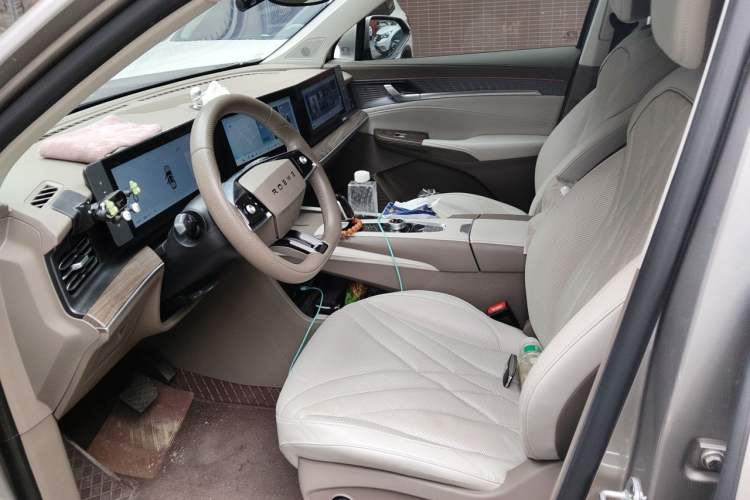 Used Roewe RX9 2023 2.0T Two-Wheel Drive Enjoyment Version Left Front Seat