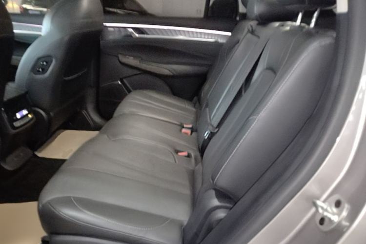 Used Roewe RX9 2023 2.0T Two-Wheel Drive Enjoyment Version Left Rear Seat