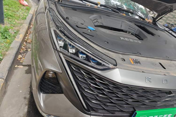 Used Roewe RX9 2023 2.0T Two-Wheel Drive Enjoyment Version Right Front Headlight