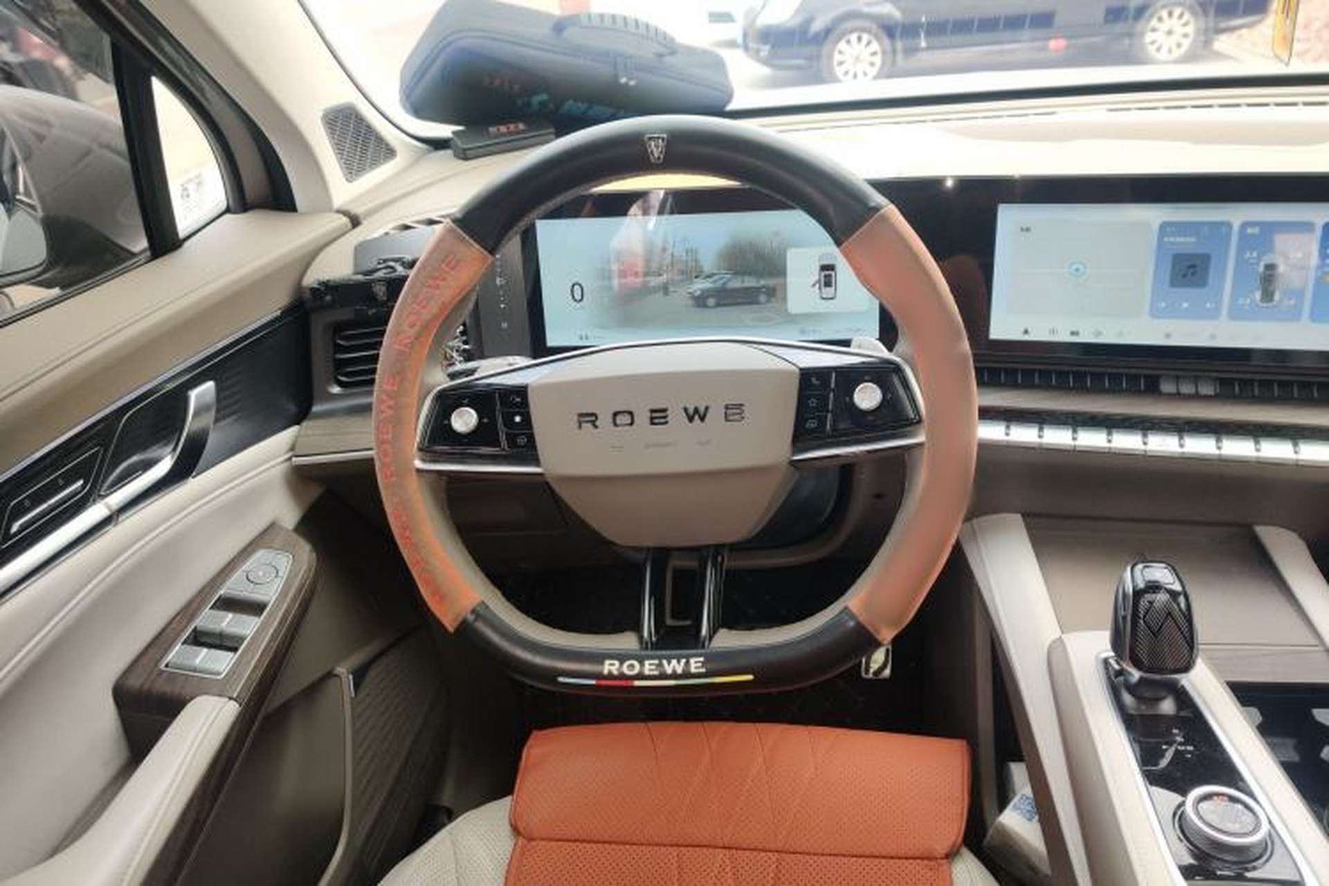 Used Roewe RX9 2023 2.0T Four-Wheel Drive Luxury Edition Steering Wheel