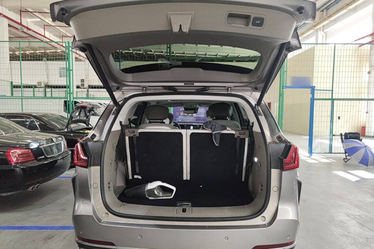 Used Roewe RX9 2023 2.0T Two-Wheel Drive Enjoyment Version Trunk