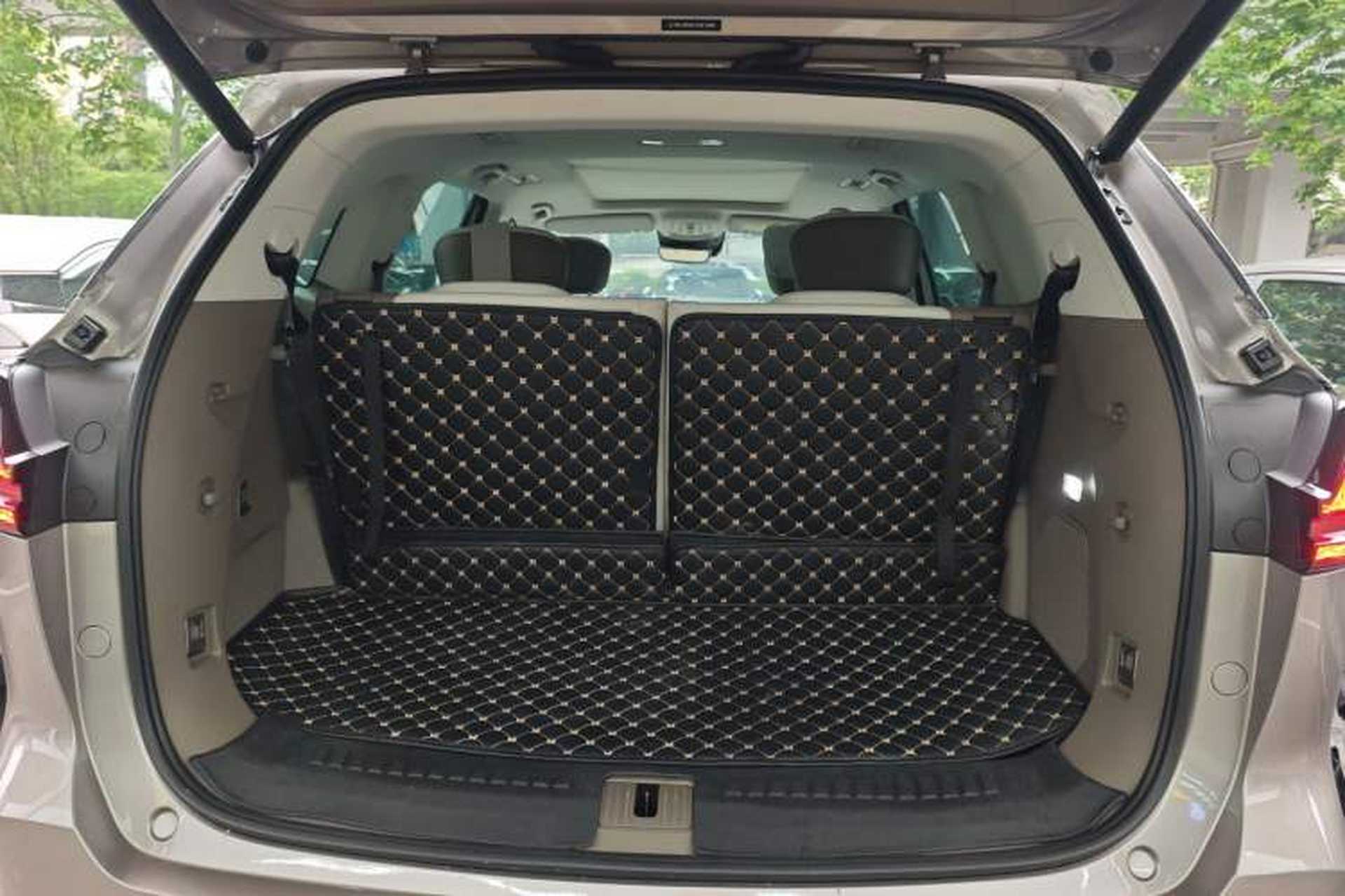 Used Roewe RX9 2023 2.0T Four-Wheel Drive Luxury Edition Trunk