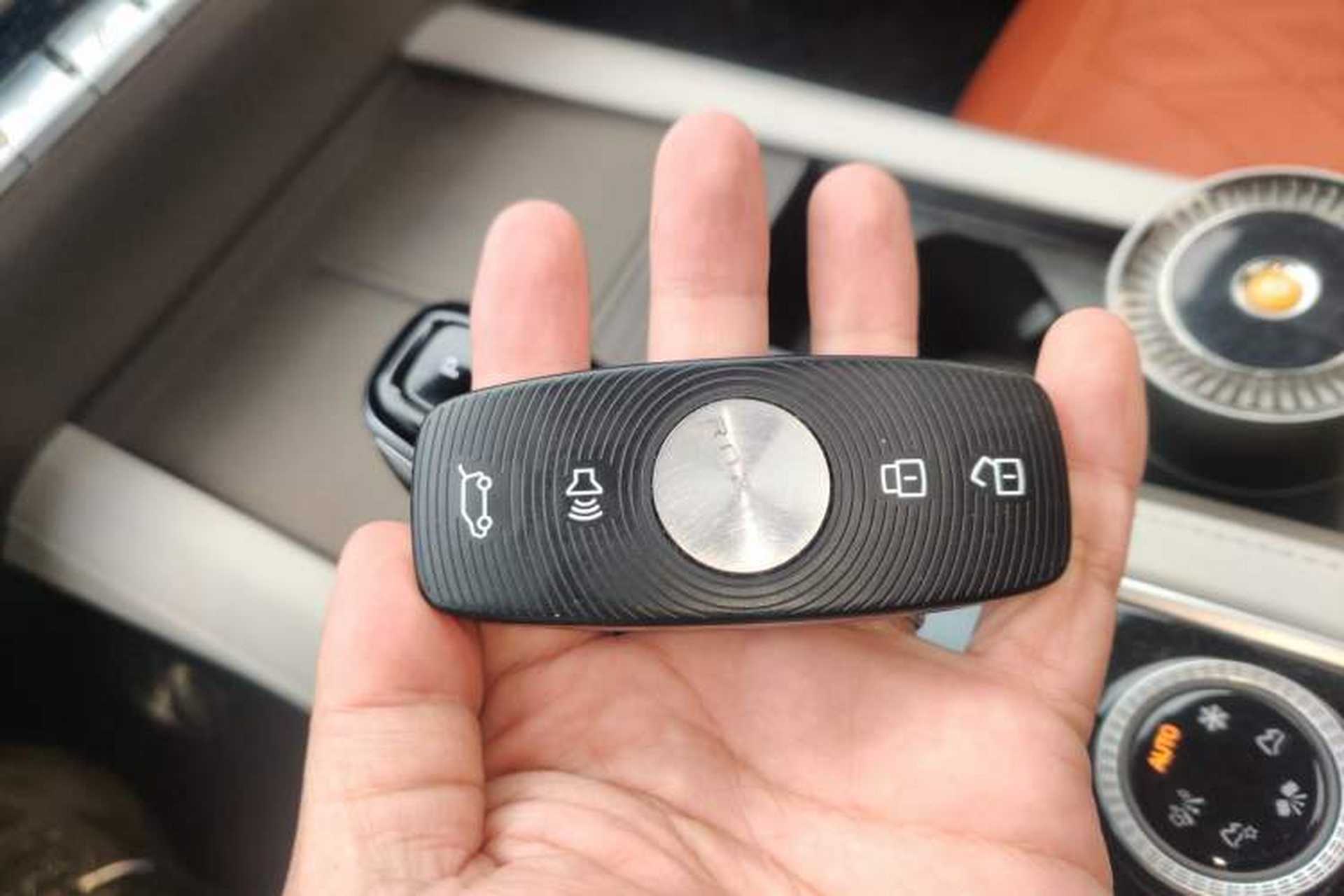Used Roewe RX9 2023 2.0T Four-Wheel Drive Luxury Edition Vehicle Key