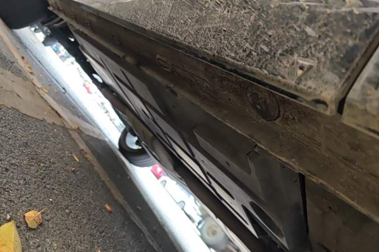 Used Roewe RX9 2023 2.0T Two-Wheel Drive Enjoyment Version Chassis Front Right