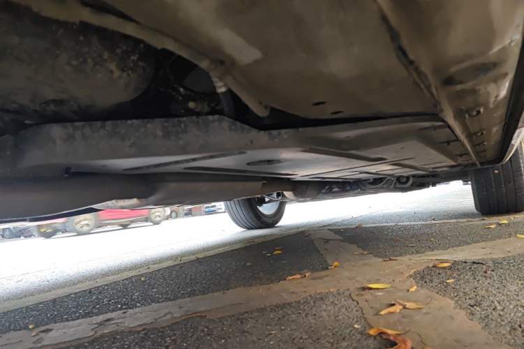 Used Roewe RX9 2023 2.0T Two-Wheel Drive Enjoyment Version Chassis Rear Right