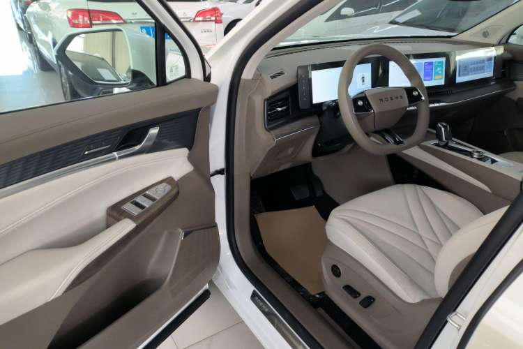 Used Roewe RX9 2023 2.0T Two-Wheel Drive Enjoyment Version Driver Seat