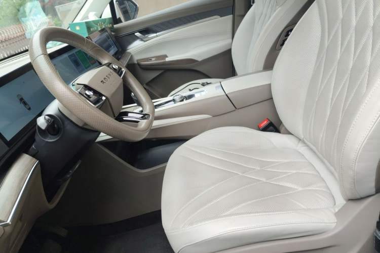 Used Roewe RX9 2023 2.0T Two-Wheel Drive Enjoyment Version Left Front Seat