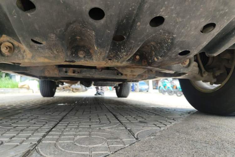 Used Roewe W5 2011 1.8T 4WD Automatic High-Rise Edition Chassis Front