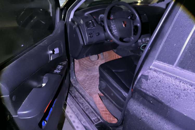 Used Roewe W5 2011 1.8T 2WD Automatic Trend Edition Driver Seat