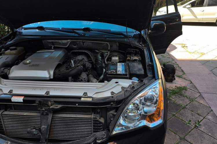 Used Roewe W5 2011 1.8T 4WD Automatic High-Rise Edition Engine Bay Left