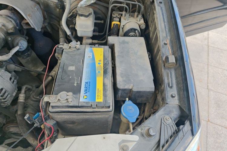 Used Roewe W5 2011 1.8T 4WD Automatic High-Rise Edition Engine Bay Left