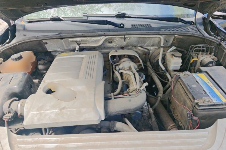 Used Roewe W5 2011 1.8T 4WD Automatic High-Rise Edition Engine Bay