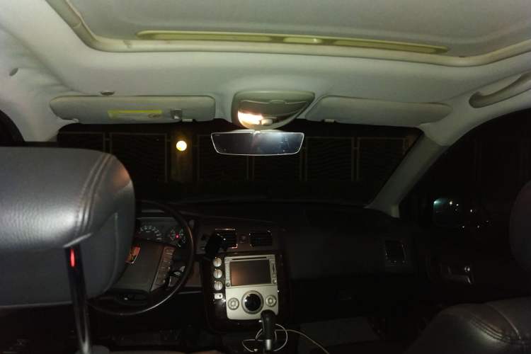 Used Roewe W5 2011 1.8T 4WD Automatic High-Rise Edition Headliner