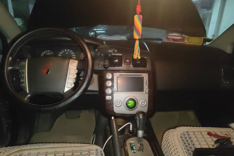 Used Roewe W5 2011 1.8T 4WD Automatic High-Rise Edition Center Console