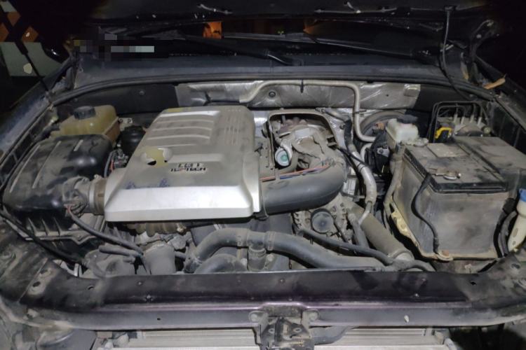 Used Roewe W5 2011 1.8T 2WD Automatic Trend Edition Engine Bay