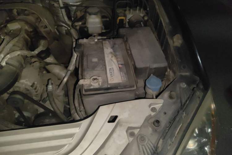 Used Roewe W5 2011 1.8T 4WD Automatic High-Rise Edition Engine Bay Left