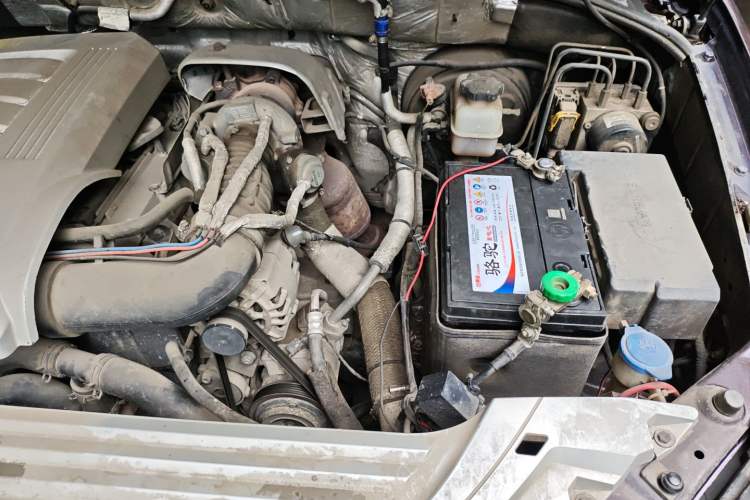 Used Roewe W5 2011 1.8T 4WD Automatic High-Rise Edition Engine Bay Left