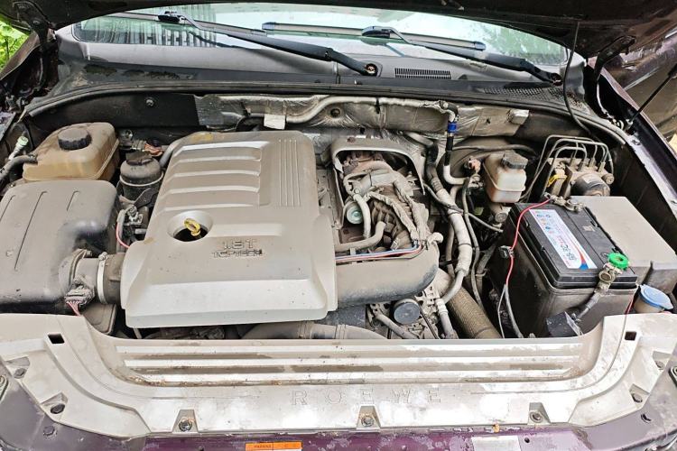 Used Roewe W5 2011 1.8T 4WD Automatic High-Rise Edition Engine Bay