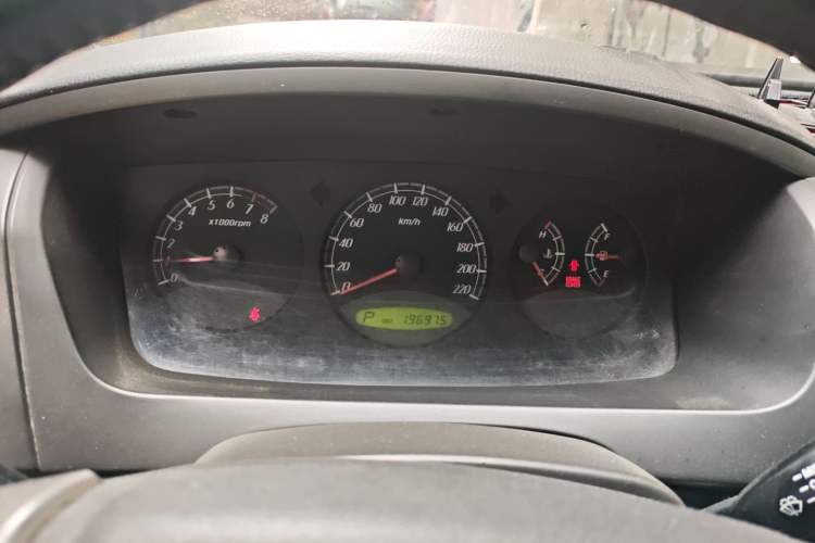 Used Roewe W5 2011 1.8T 4WD Automatic High-Rise Edition Instrument Cluster