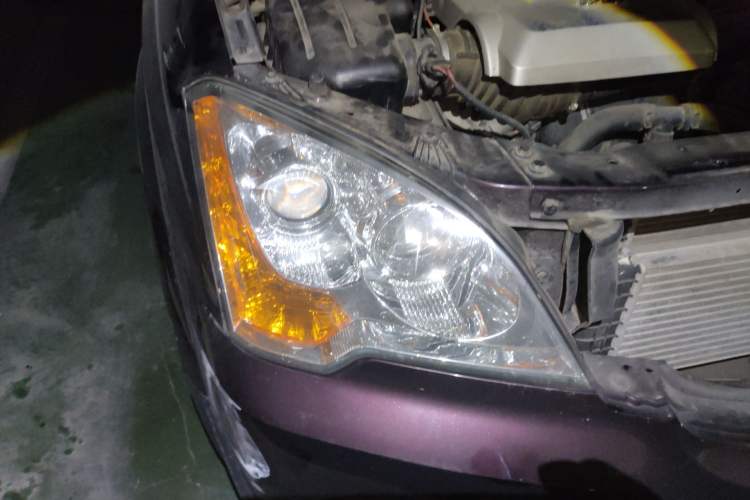 Used Roewe W5 2011 1.8T 2WD Automatic Trend Edition Right Front Headlight