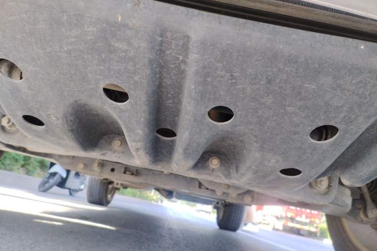 Used Roewe W5 2011 1.8T 4WD Automatic High-Rise Edition Chassis Front
