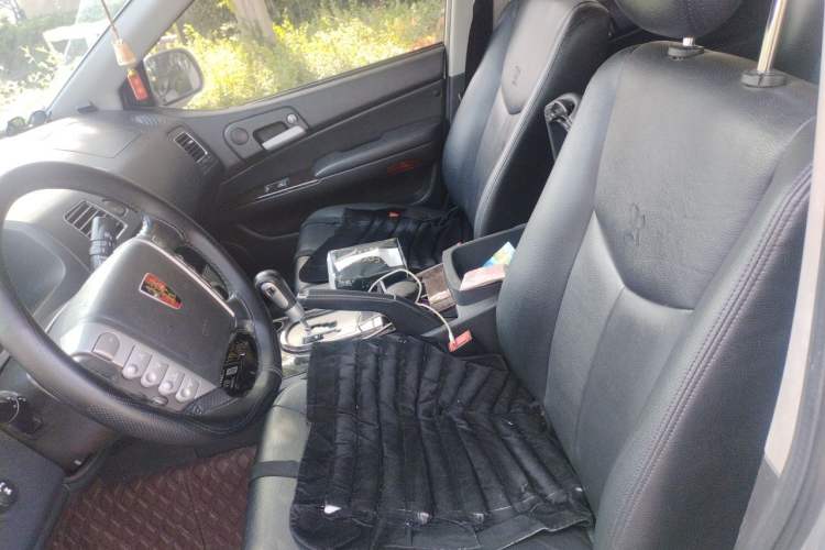 Used Roewe W5 2011 1.8T 4WD Automatic High-Rise Edition Left Front Seat