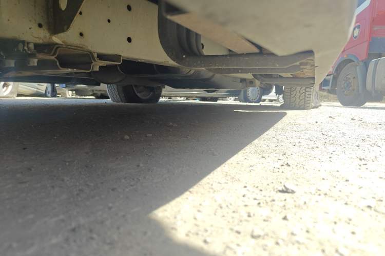 Used Roewe W5 2011 1.8T 2WD Manual Chiyu Edition Chassis Front Left