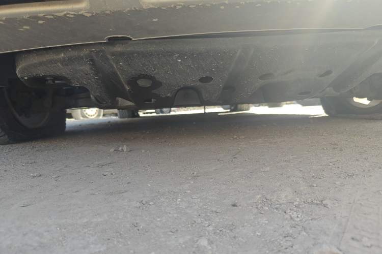 Used Roewe W5 2011 1.8T 2WD Manual Chiyu Edition Chassis Front