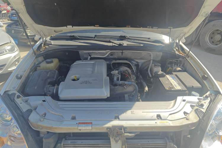 Used Roewe W5 2011 1.8T 2WD Manual Chiyu Edition Engine Bay