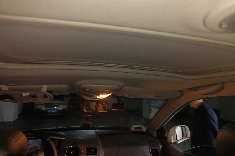 Used Roewe W5 2011 1.8T 4WD Automatic High-Rise Edition Headliner