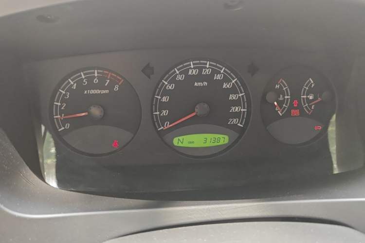 Used Roewe W5 2011 1.8T 2WD Automatic Trend Edition Instrument Cluster
