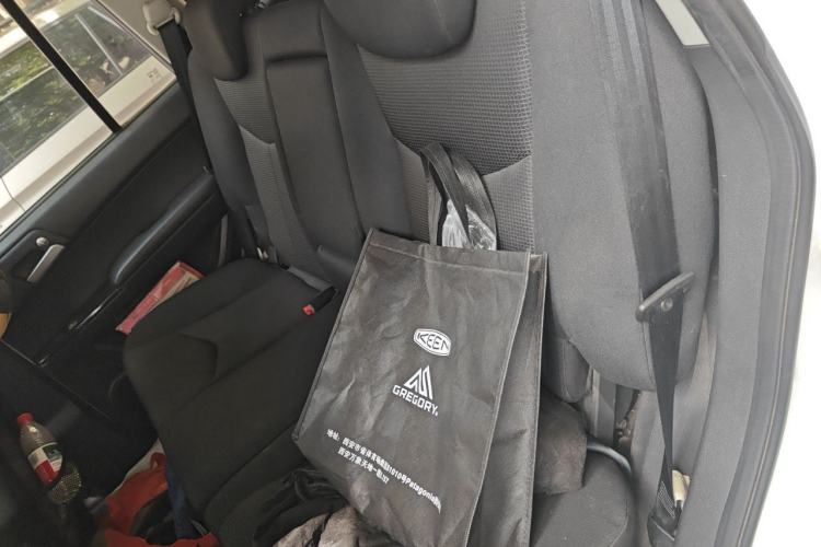 Used Roewe W5 2011 1.8T 2WD Automatic Trend Edition Left Rear Seat