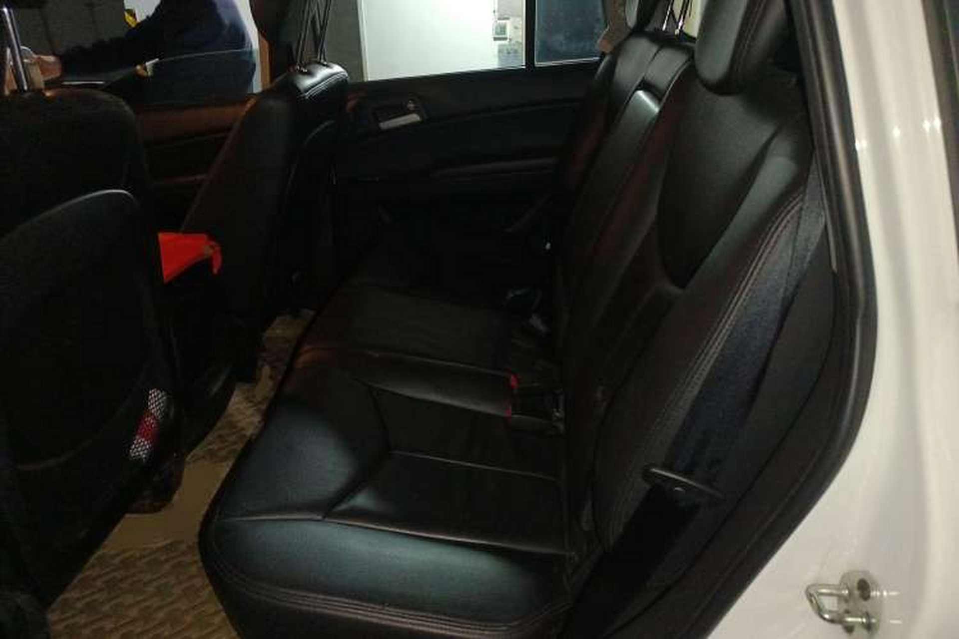 Used Roewe W5 2011 1.8T 4WD Automatic High-Rise Edition Left Rear Seat