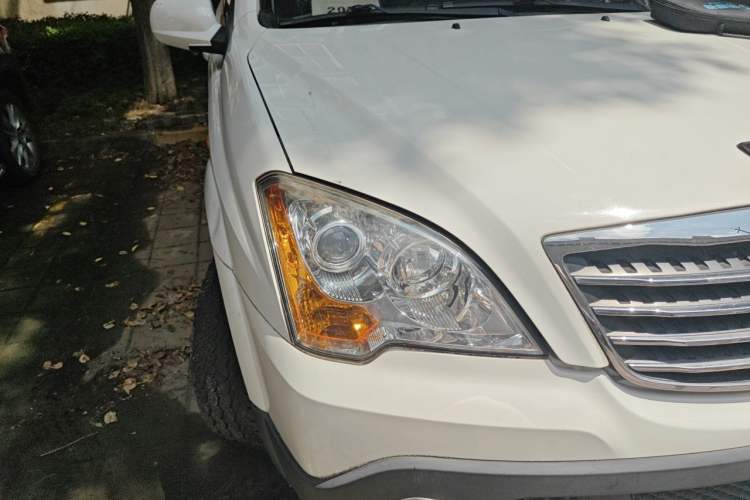 Used Roewe W5 2011 1.8T 2WD Automatic Trend Edition Right Front Headlight