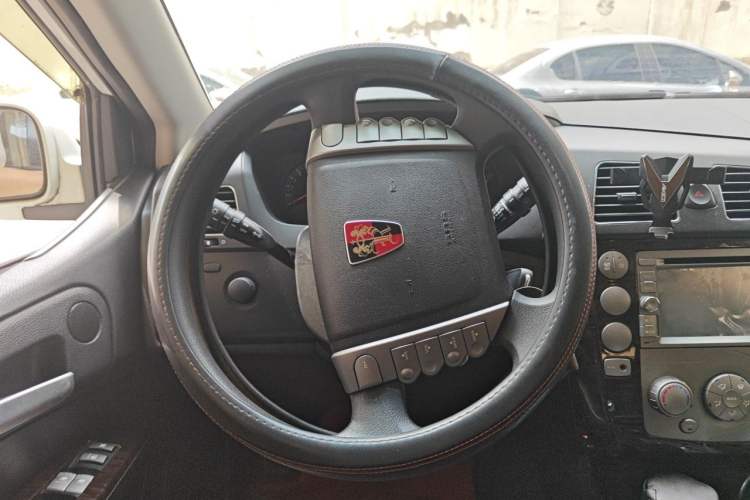 Used Roewe W5 2011 1.8T 2WD Automatic Trend Edition Steering Wheel