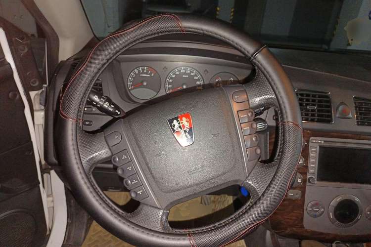 Used Roewe W5 2011 1.8T 4WD Automatic High-Rise Edition Steering Wheel