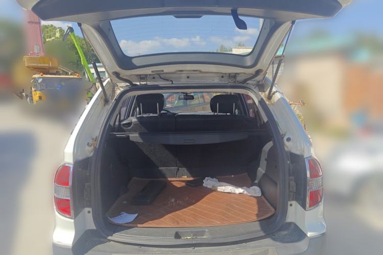 Used Roewe W5 2011 1.8T 2WD Manual Chiyu Edition Trunk