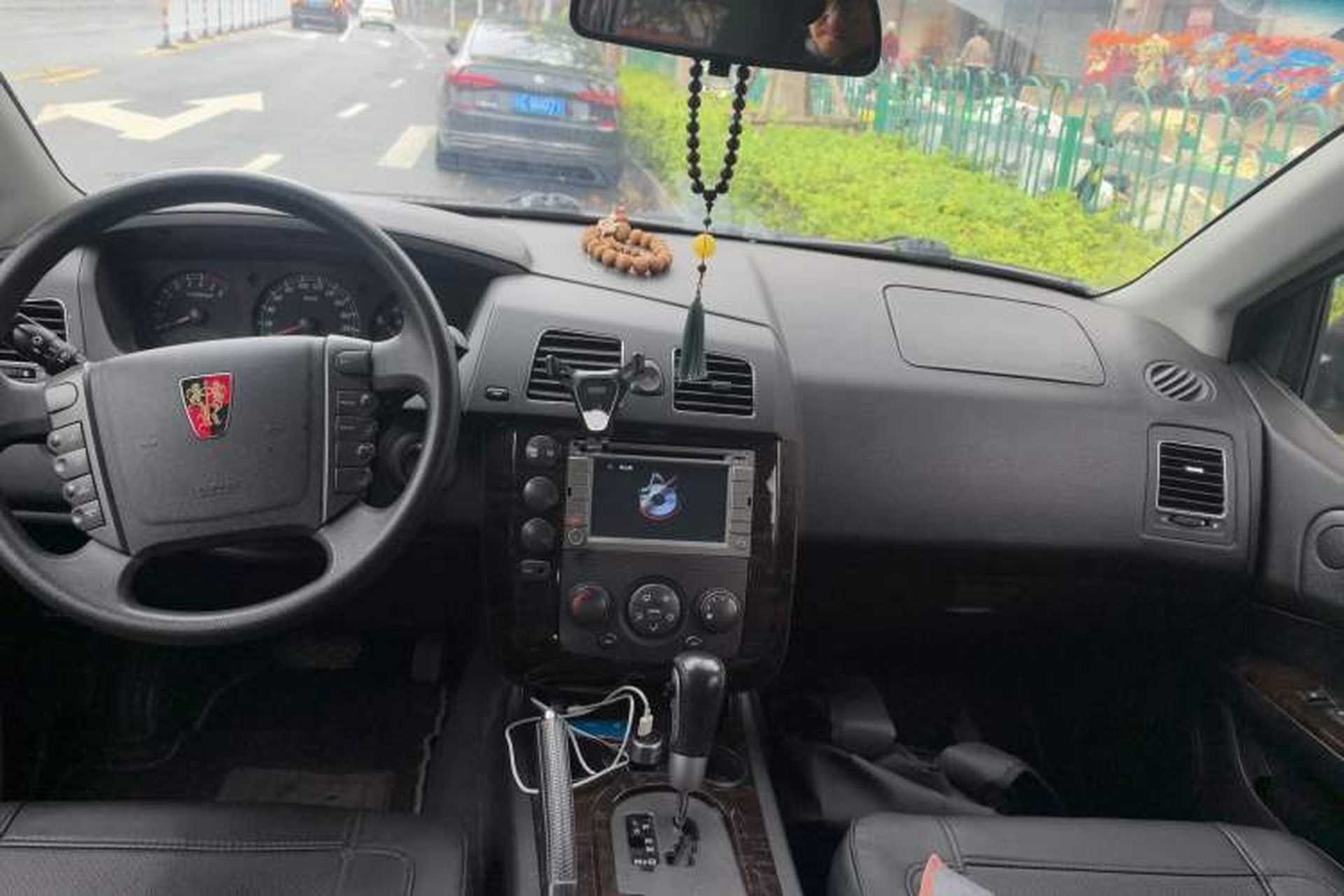 Used Roewe W5 2013 1.8T 2WD Automatic Xingyu Edition Center Console