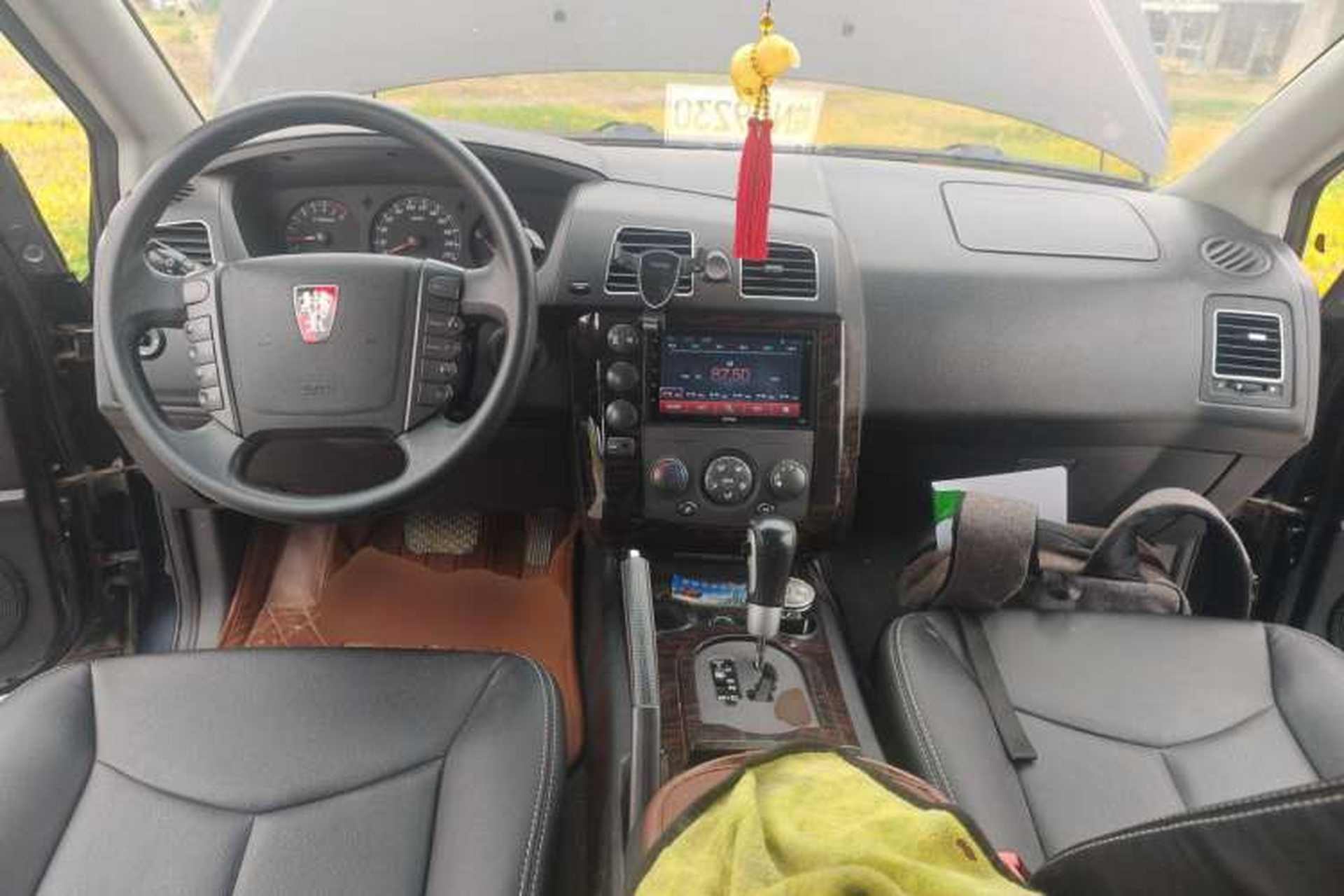Used Roewe W5 2013 1.8T 2WD Automatic Xingyu Edition Center Console