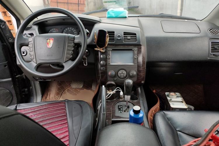 Used Roewe W5 2013 1.8T 2WD Automatic Xingyu Edition Center Console