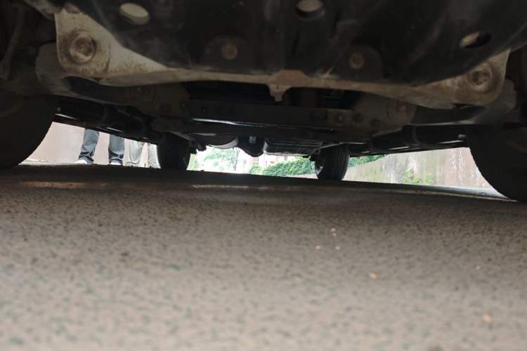 Used Roewe W5 2013 1.8T 2WD Automatic Xingyu Edition Chassis Front