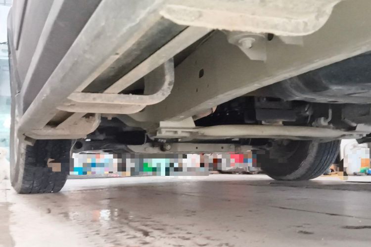 Used Roewe W5 2013 1.8T 2WD Automatic Xingyu Edition Chassis Front Left