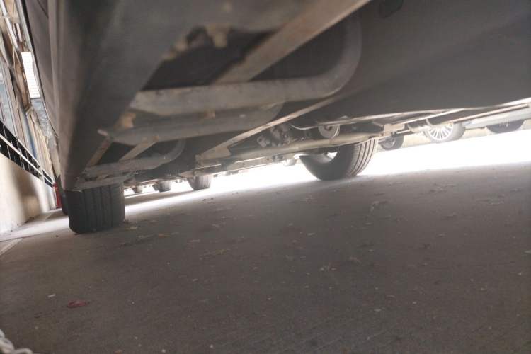 Used Roewe W5 2013 1.8T 4WD Automatic High-End Model Chassis Front Left