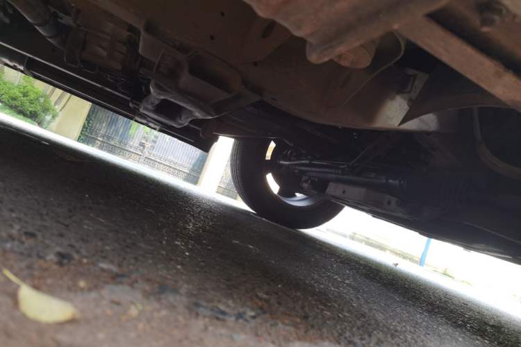 Used Roewe W5 2013 1.8T 4WD Automatic High-End Model Chassis Front Right