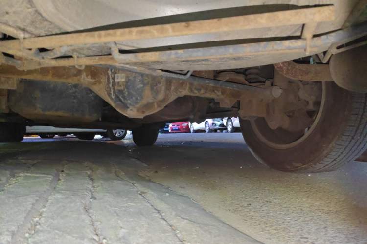 Used Roewe W5 2013 1.8T 4WD Automatic High-End Model Chassis Rear