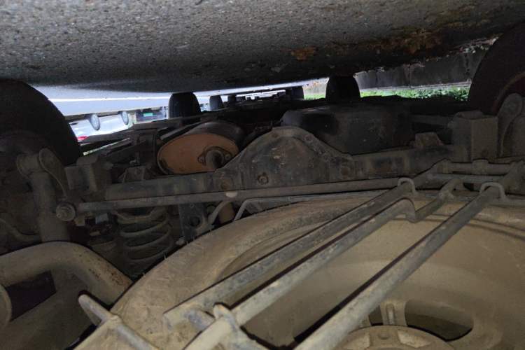 Used Roewe W5 2013 1.8T 2WD Automatic Xingyu Edition Chassis Rear