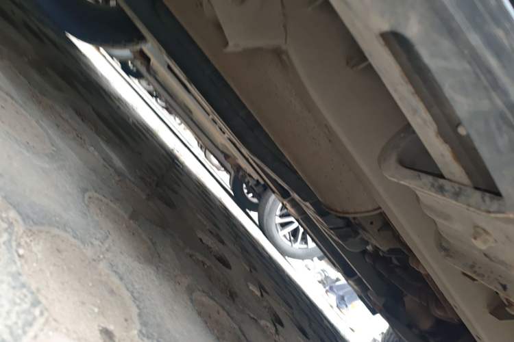Used Roewe W5 2013 1.8T 2WD Automatic Xingyu Edition Chassis Rear Right
