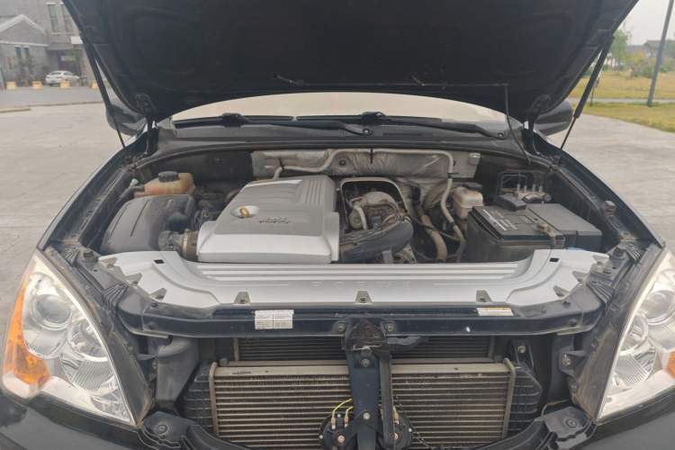 Used Roewe W5 2013 1.8T 2WD Automatic Xingyu Edition Engine Bay