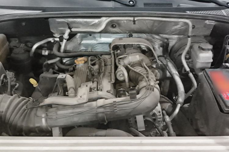 Used Roewe W5 2013 1.8T 2WD Automatic Xingyu Edition Engine Bay